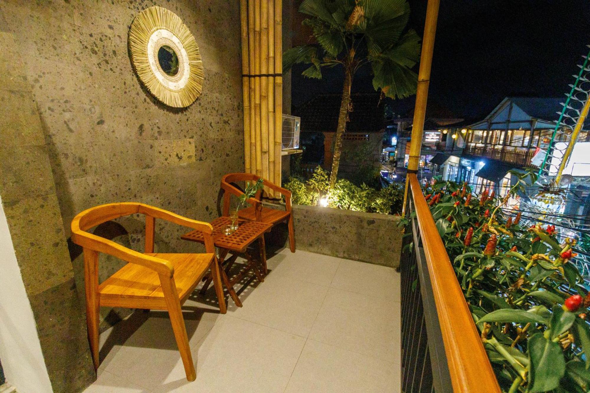 Tubobi House *